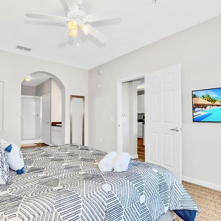 Modern 3Br Near Disney - Pool And Hot Tub! オーランド エクステリア 写真