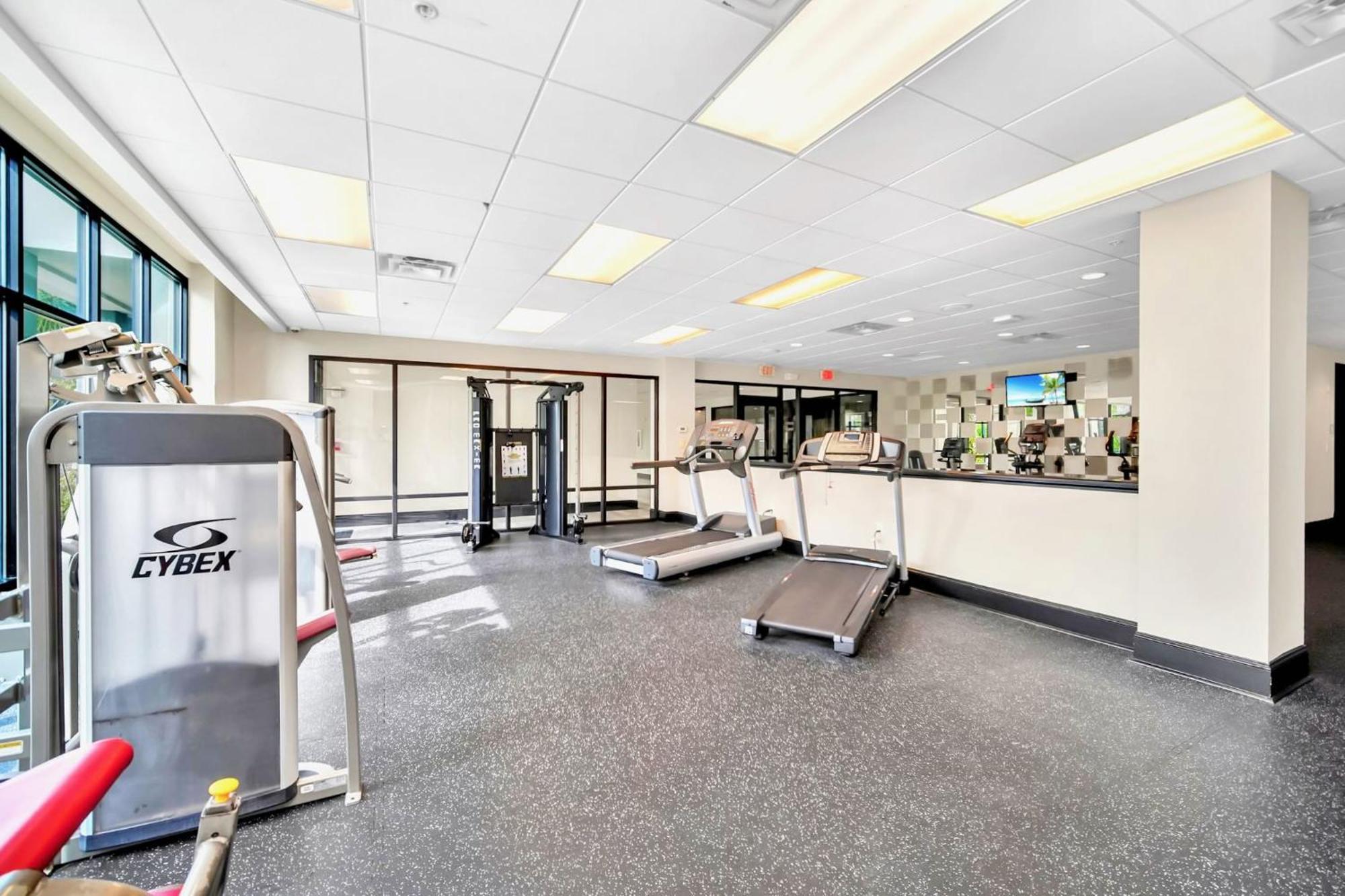 Modern 3Br Near Disney - Pool And Hot Tub! オーランド エクステリア 写真